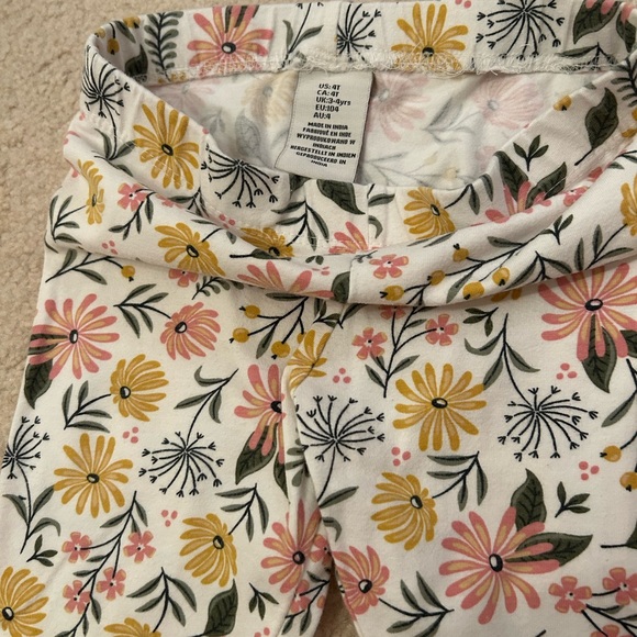White Blue Pink Yellow Floral Leggings Size 4T - Picture 3 of 3